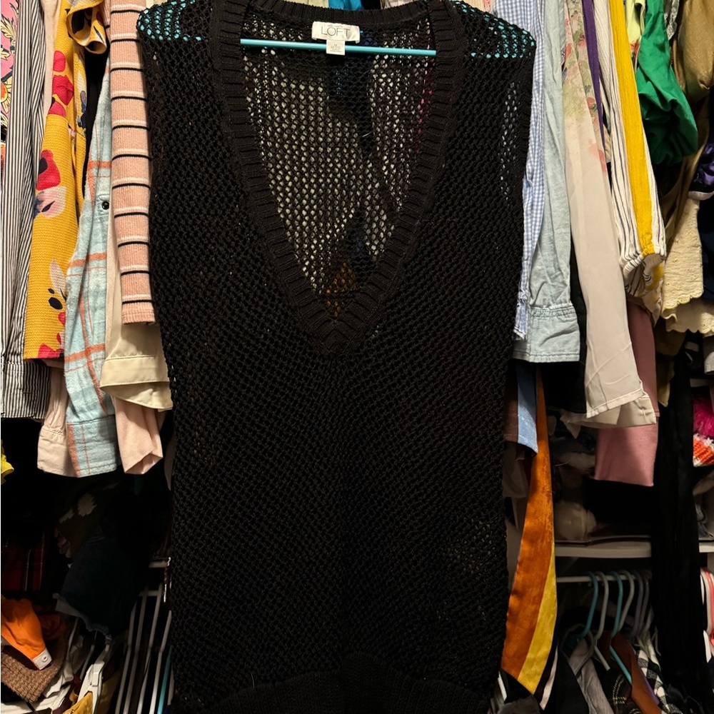 Sweater vest